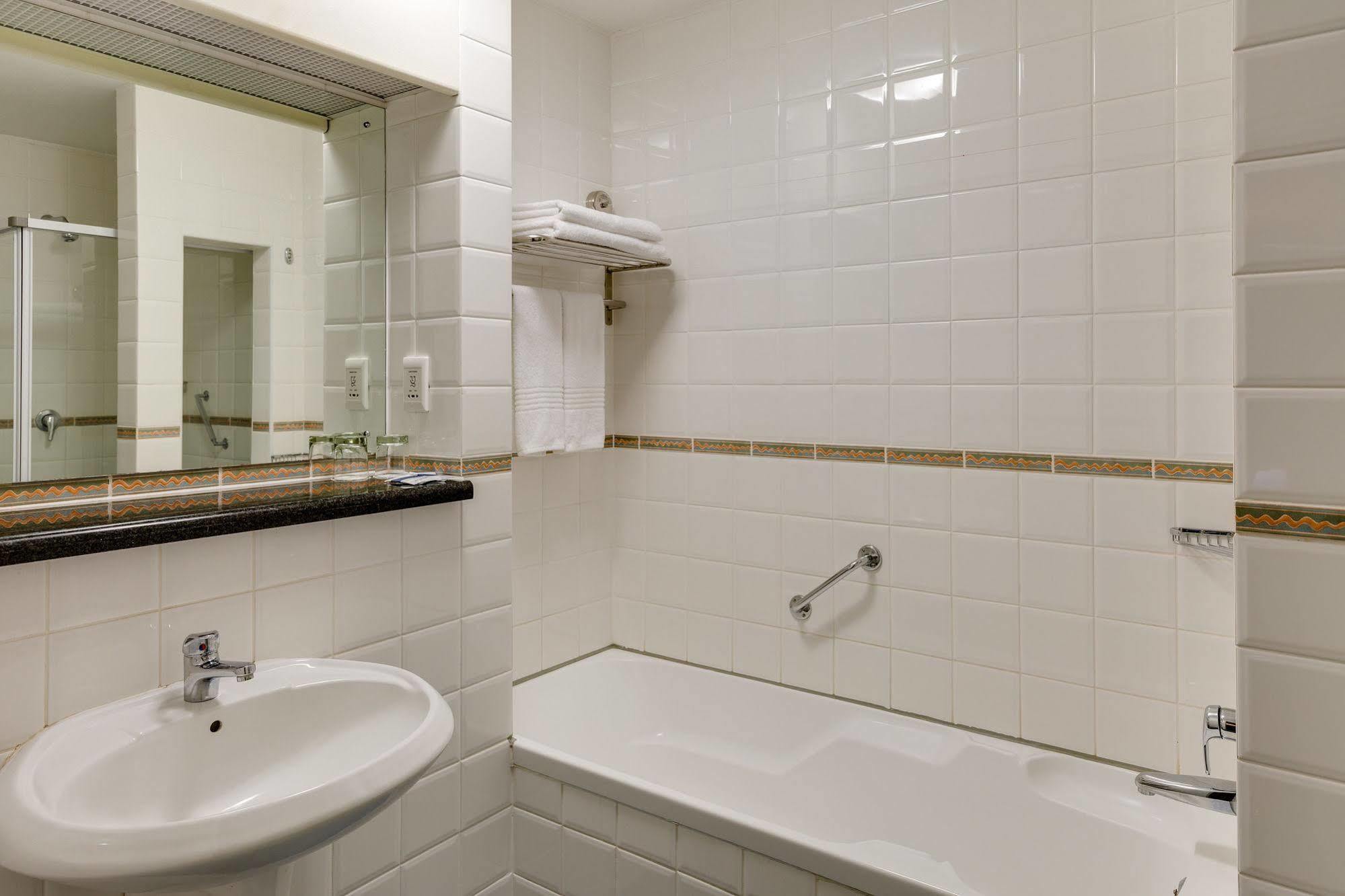 Protea Hotel By Marriott Karridene Beach Amanzimtoti Eksteriør bilde